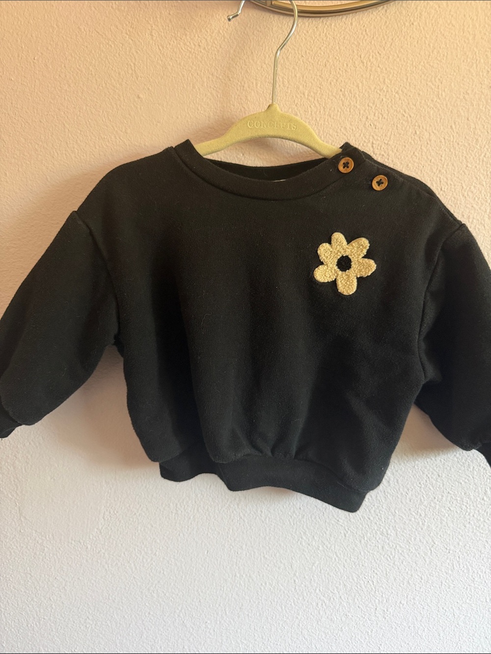 Cat & Jack Black Sweatshirt with Flower Patch